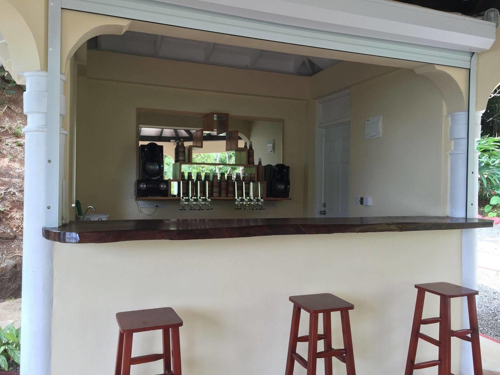Calibishie Cove Hotel Bagian luar foto
